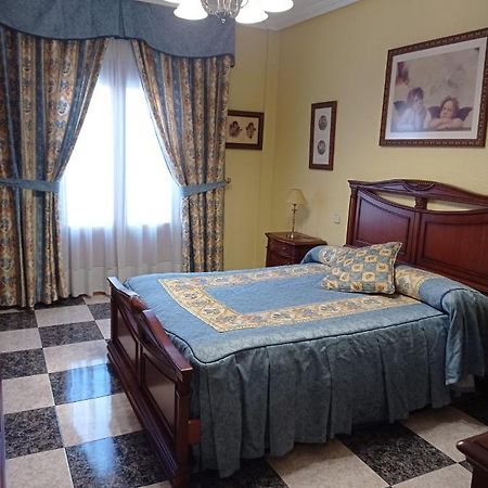 Apartamento Turistico Antigua Universidad 阿尔玛格鲁 外观 照片